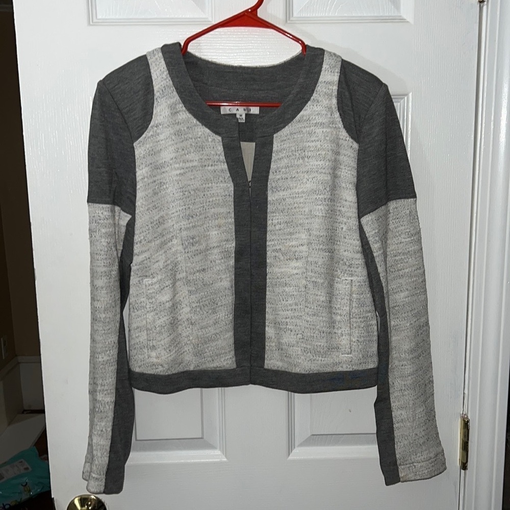 CAbi Women’s Shrunken Knit Moto Blazer Gray Size Medium - Picture 2 of 6